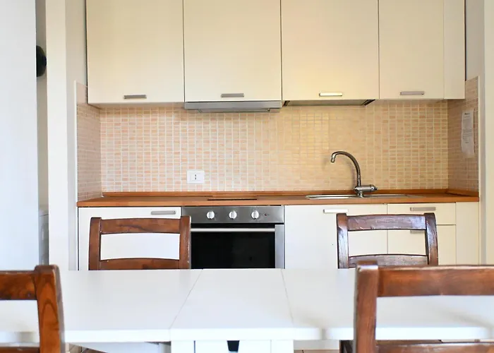 N185 - Numana, Meraviglioso Trilocale Con Terrazzo E Piscina Numana